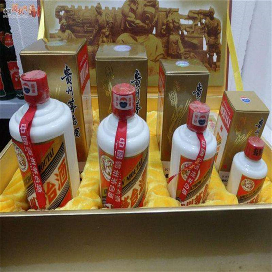 合阳回收整箱茅台多少钱哪里回收(附近上门回收茅台酒）